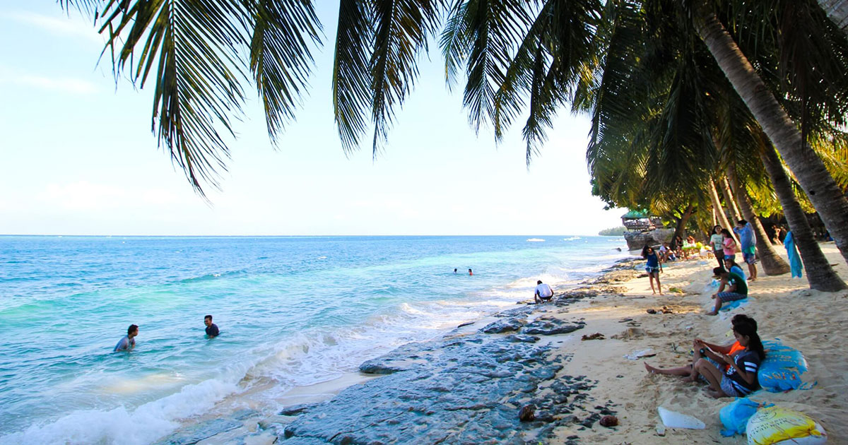 5-Must-Visit-Beaches-in-Cebu-ft-img01